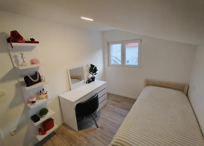 Paola Appartement *