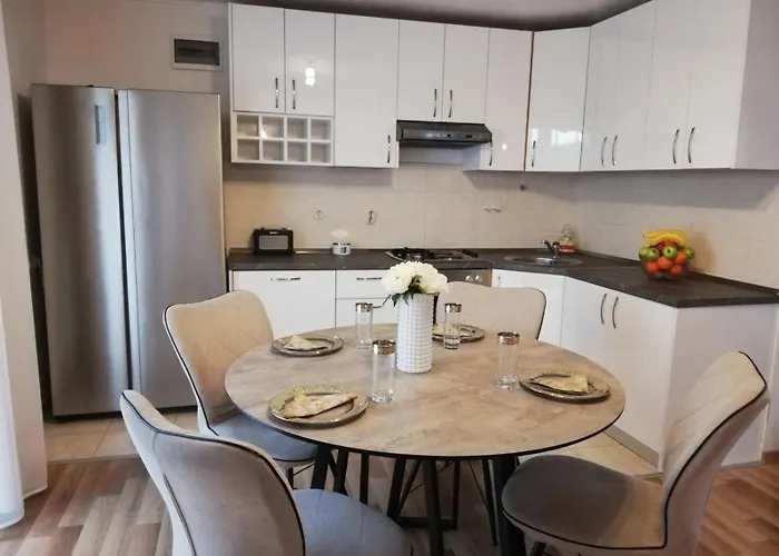 Paola Appartement *
