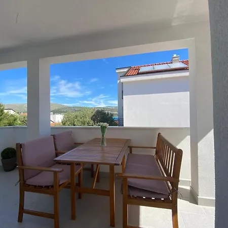 Apartment Paola Trogir