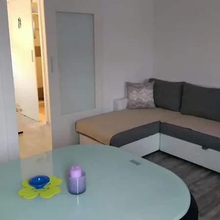 Apartman Paola *