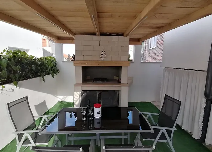 Paola Апартаменти