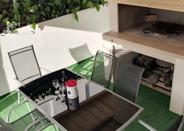 Апартаменти Paola *