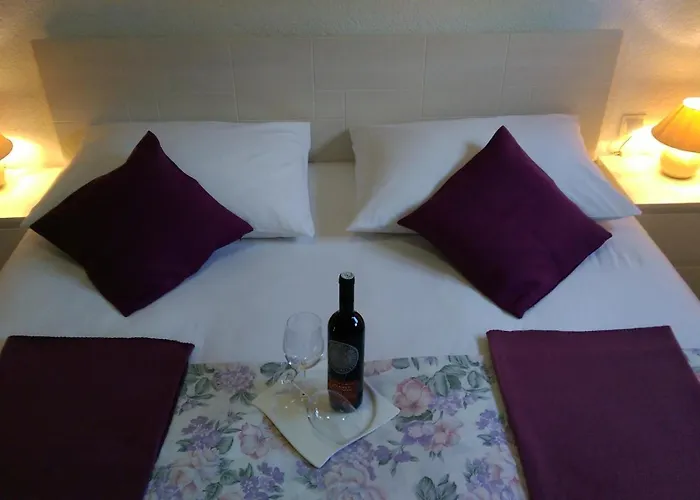 Paola * Трогір