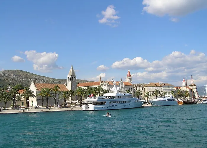 Paola Апартаменты *